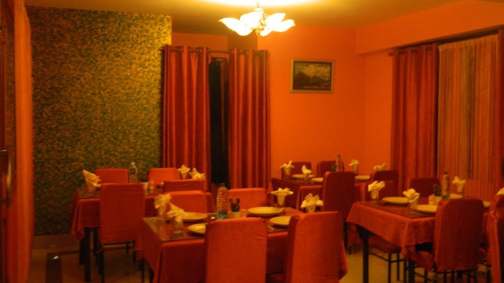 The Sikkim Regency Hotel Gangtok Exterior photo