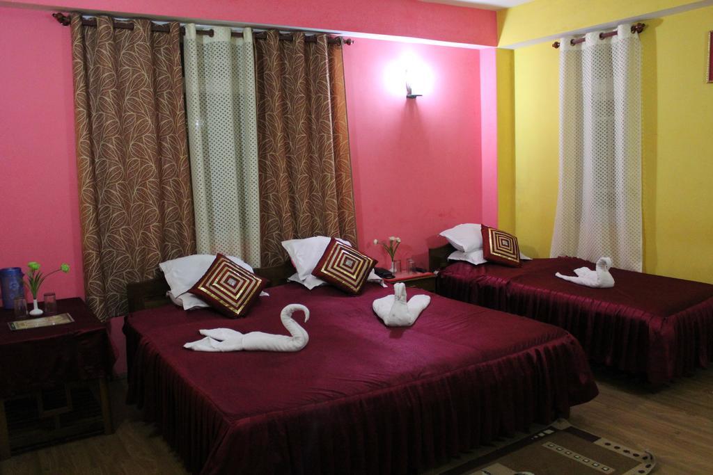 The Sikkim Regency Hotel Gangtok Room photo